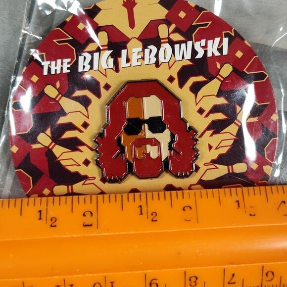 The Big Lebowski Movie featuring The Dude Pin (Jeff Bridges) Great Gift Idea - Picture 3 of 3